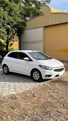 CHEVROLET ONIX 1.0 MPFI LT 8V FLEX 4P MANUAL CHEVROLET ONIX 1.0 MPFI LT 8V FLEX 4P MANUAL